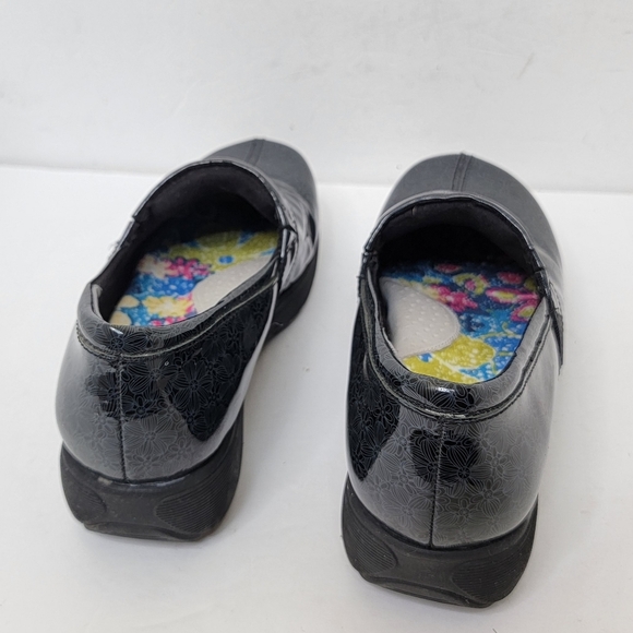 Women’s Grey’s Anatomy  Meredith Soft Walk Clogs Size 7.5 - Picture 7 of 9